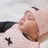 Mutsje - dots roze, Feetje