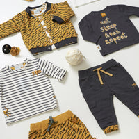 Shirt / top kort, Go wild - tijger print, Feetje