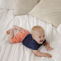 Shirt / top kort, here comes the fun - koraal palm, Feetje