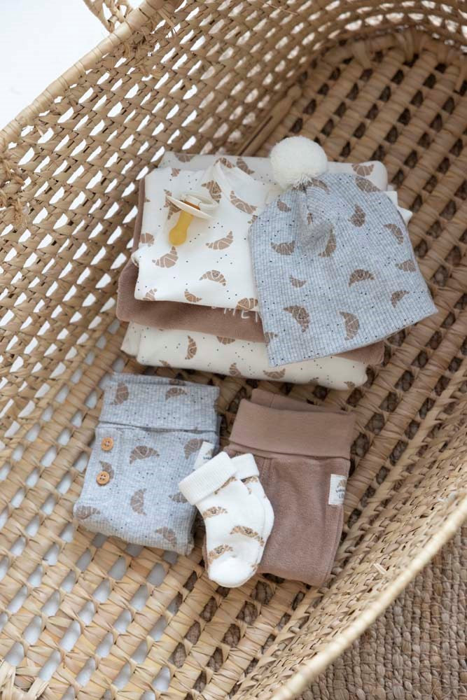 Mutsje - Little Croissant, grijs melange pompon, Feetje